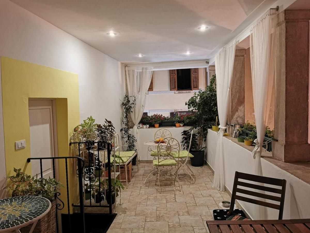 Carera 42 Apartment *