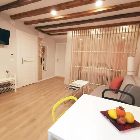Apartments Carera 42 Rovinj Exterior photo